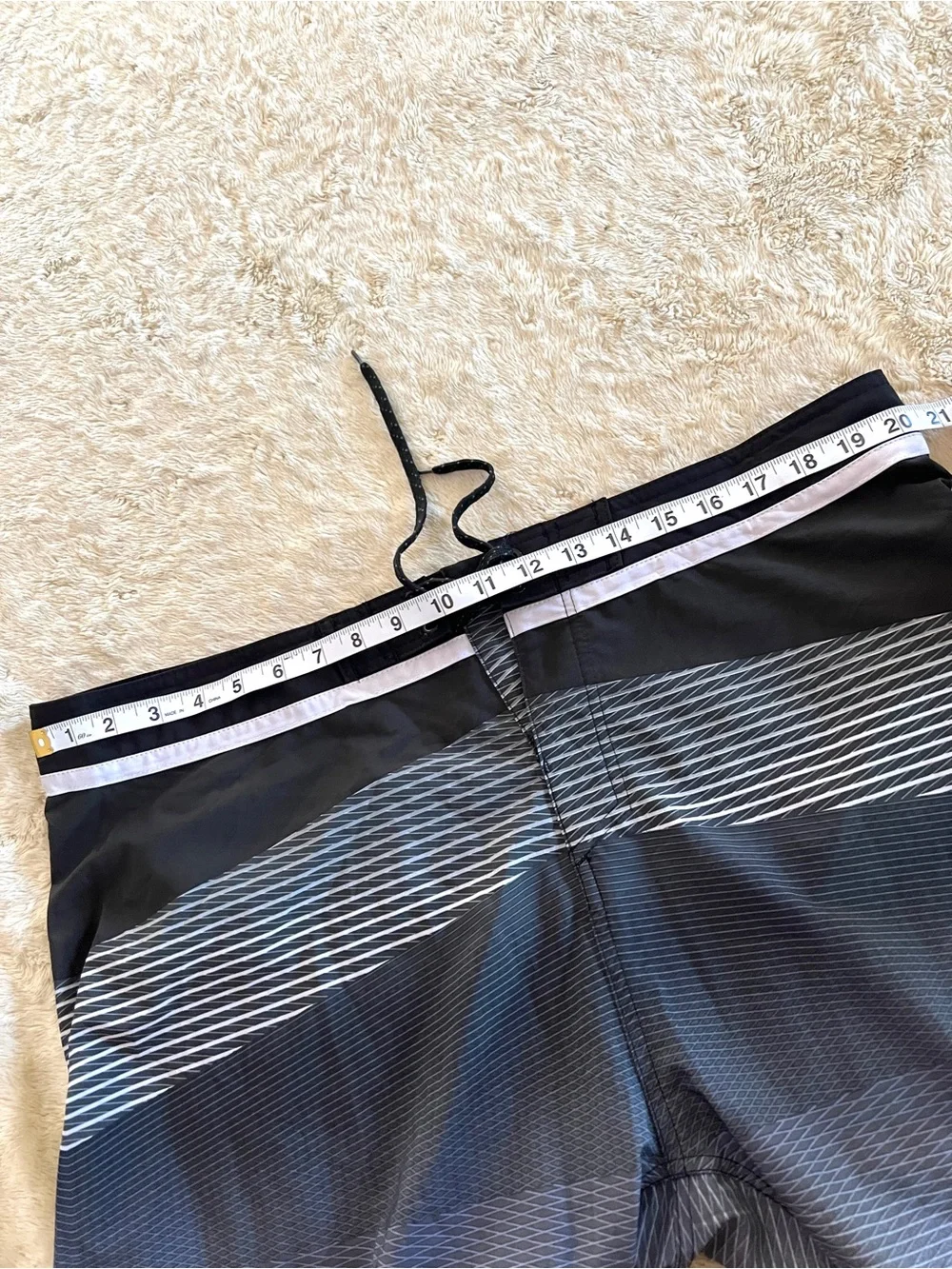 BURNSIDE Men's Gray & Black Striped Sim Shorts Size 38